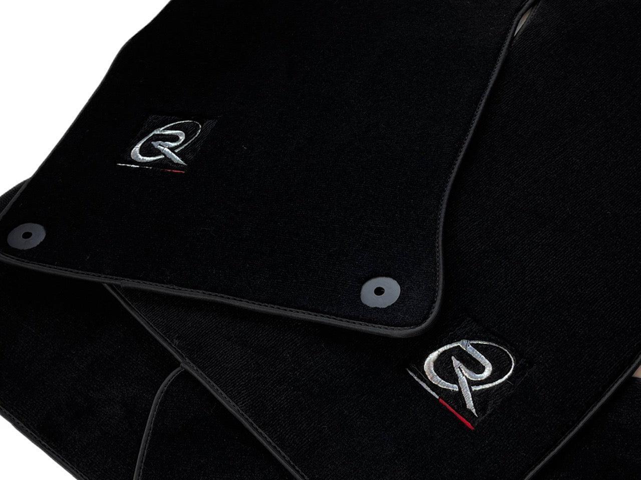 Floor Mats for Audi A4 - B9 Avant (2015-2018) - AutoWin