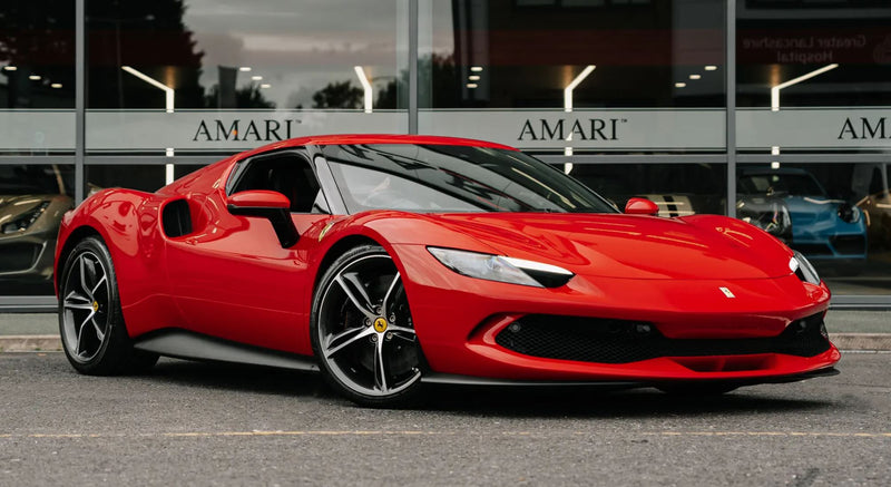 Werten Sie Ihren Ferrari 296 GTB (2022-2025) mit den exklusiven Fußmatten von Autowin auf