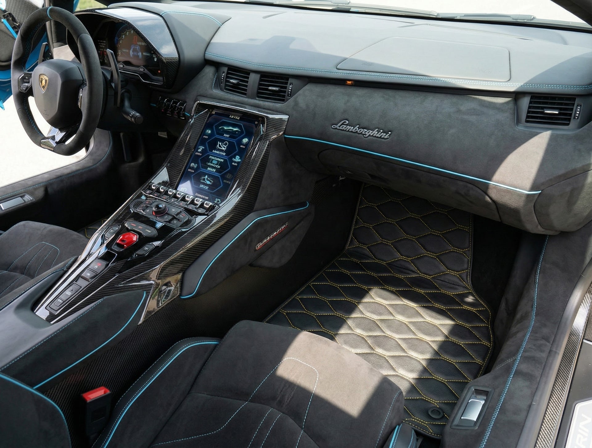 Personalisierbare Leder-Fußmatten mit Divario-Muster für Lamborghini Centenario (2016-2017) - AutoWin