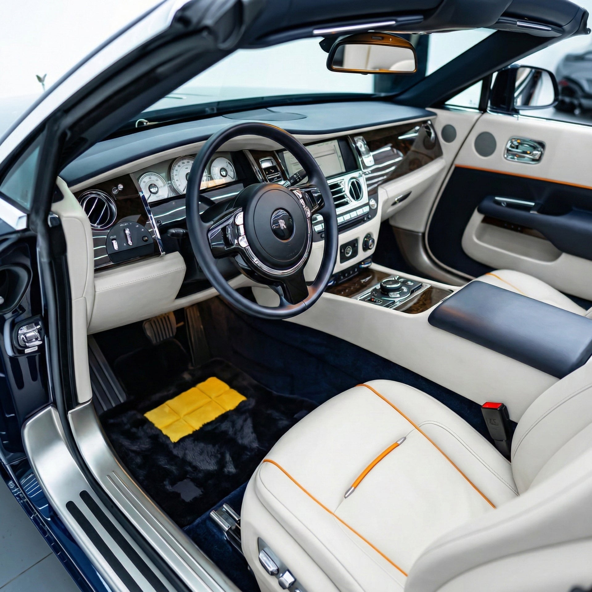 Customizable Leather Floor Mats with AW12 Pattern for Rolls Royce Dawn (2016-2023) - AutoWin