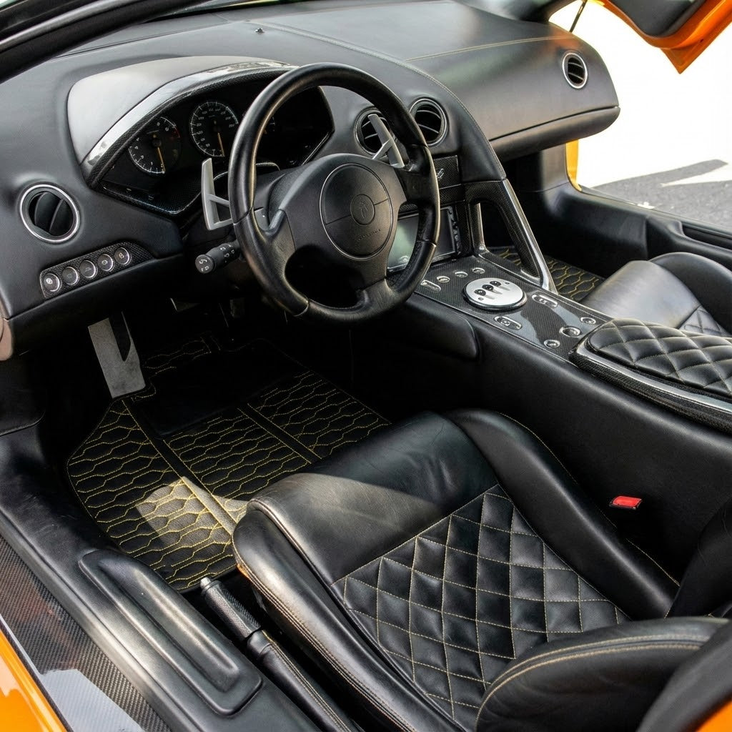 Anpassbare Fußmatten aus Teppich mit Leder für Lamborghini Murcielago (2001-2010) - AutoWin