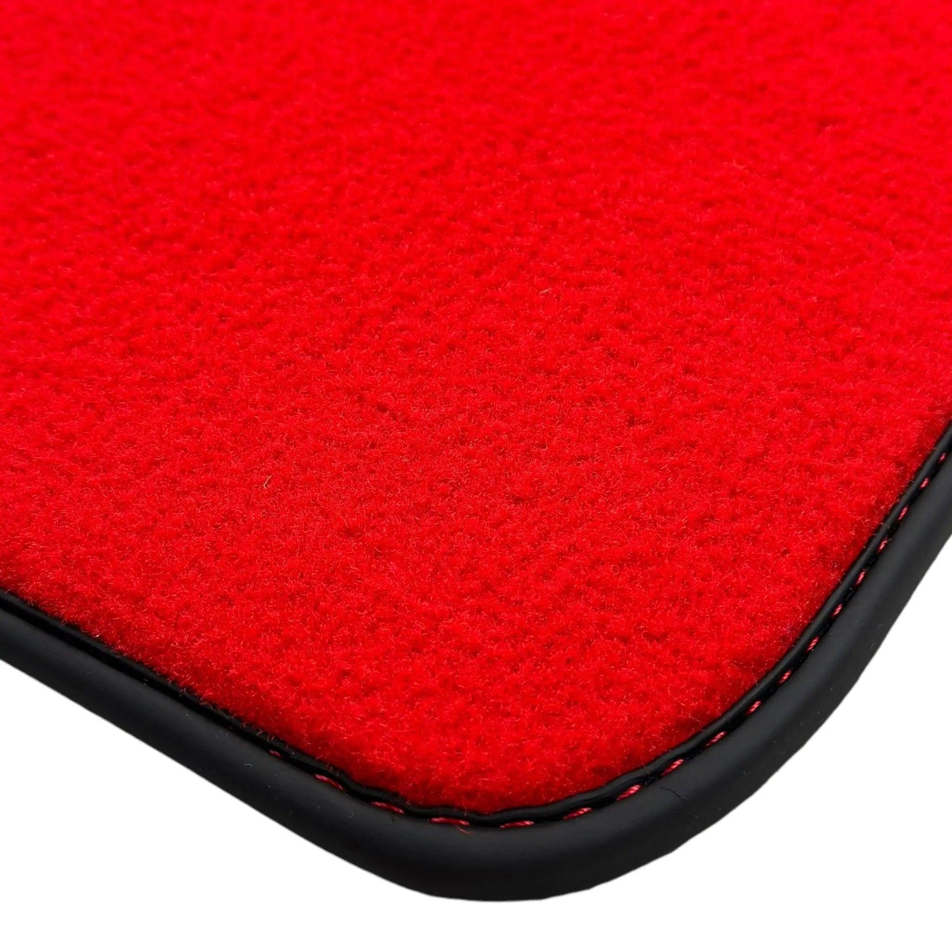 Red Floor Mats for Mini Cooper/One R50 (2001-2007) - AutoWin