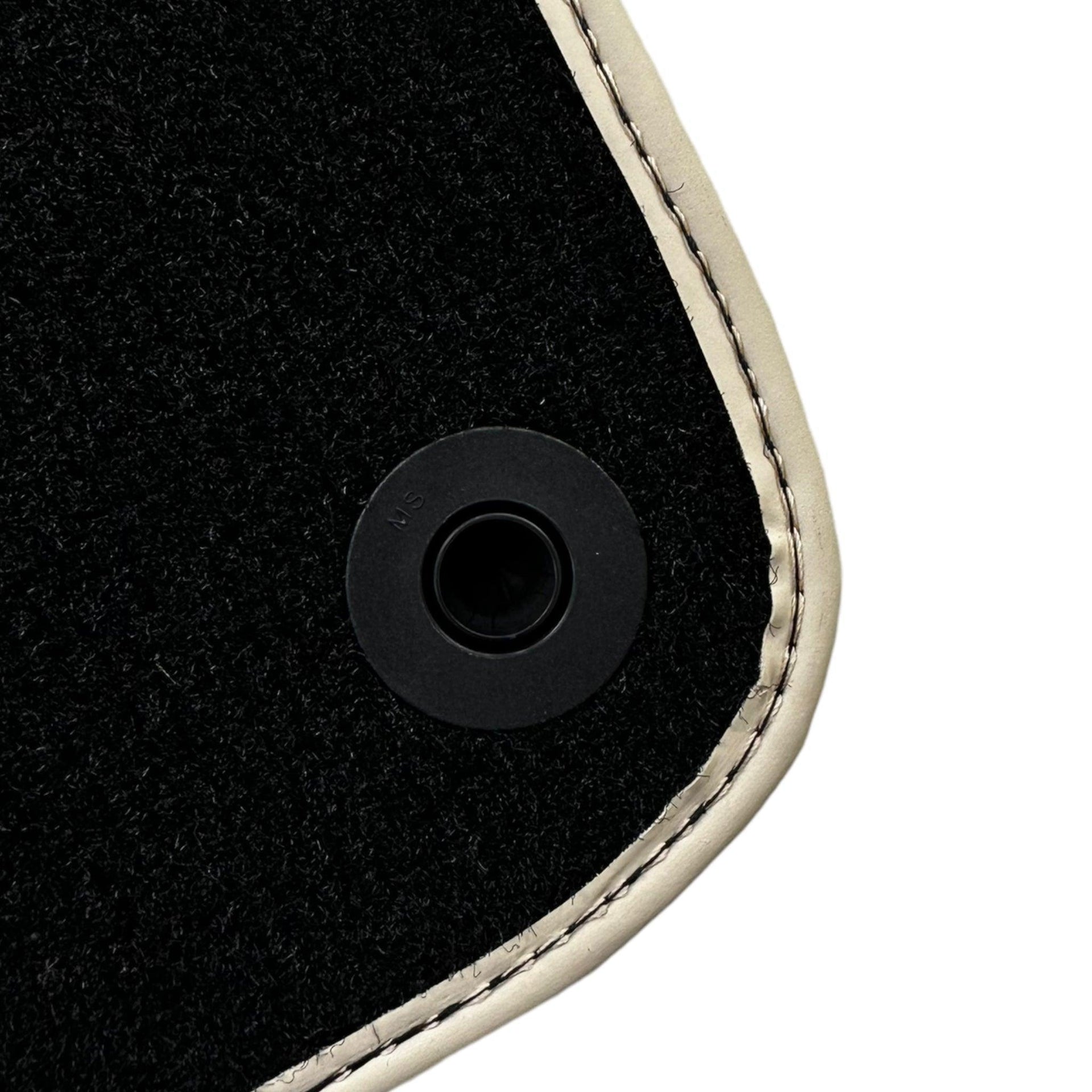 Black Floor Mats For Mercedes Benz C-Class W203 (2000-2007) ER56 Design - AutoWin