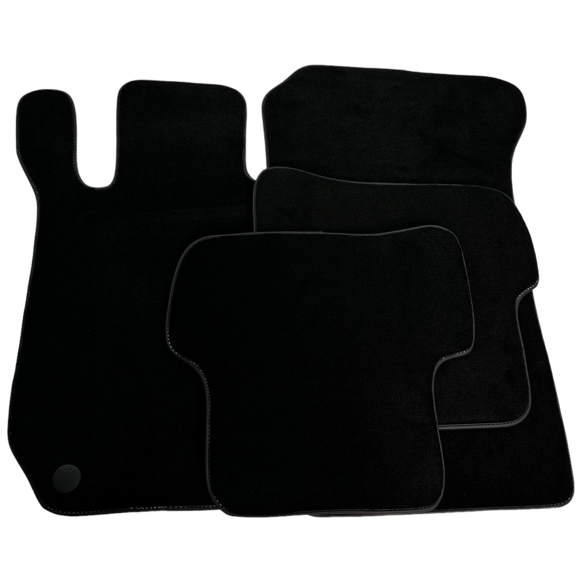 Black Floor Mats For Mercedes-Benz C-Class W204 (2007-2014) - AutoWin