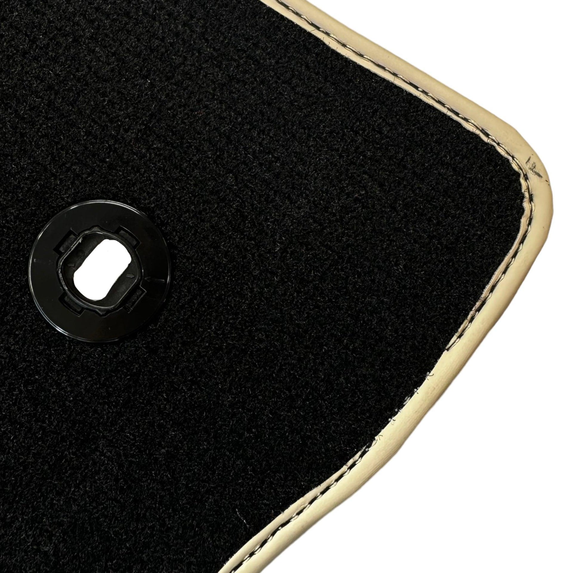 Black Floor Mats For Toyota Land Cruiser 150 (2009-2022) Beige Trim | ER56 Design - AutoWin