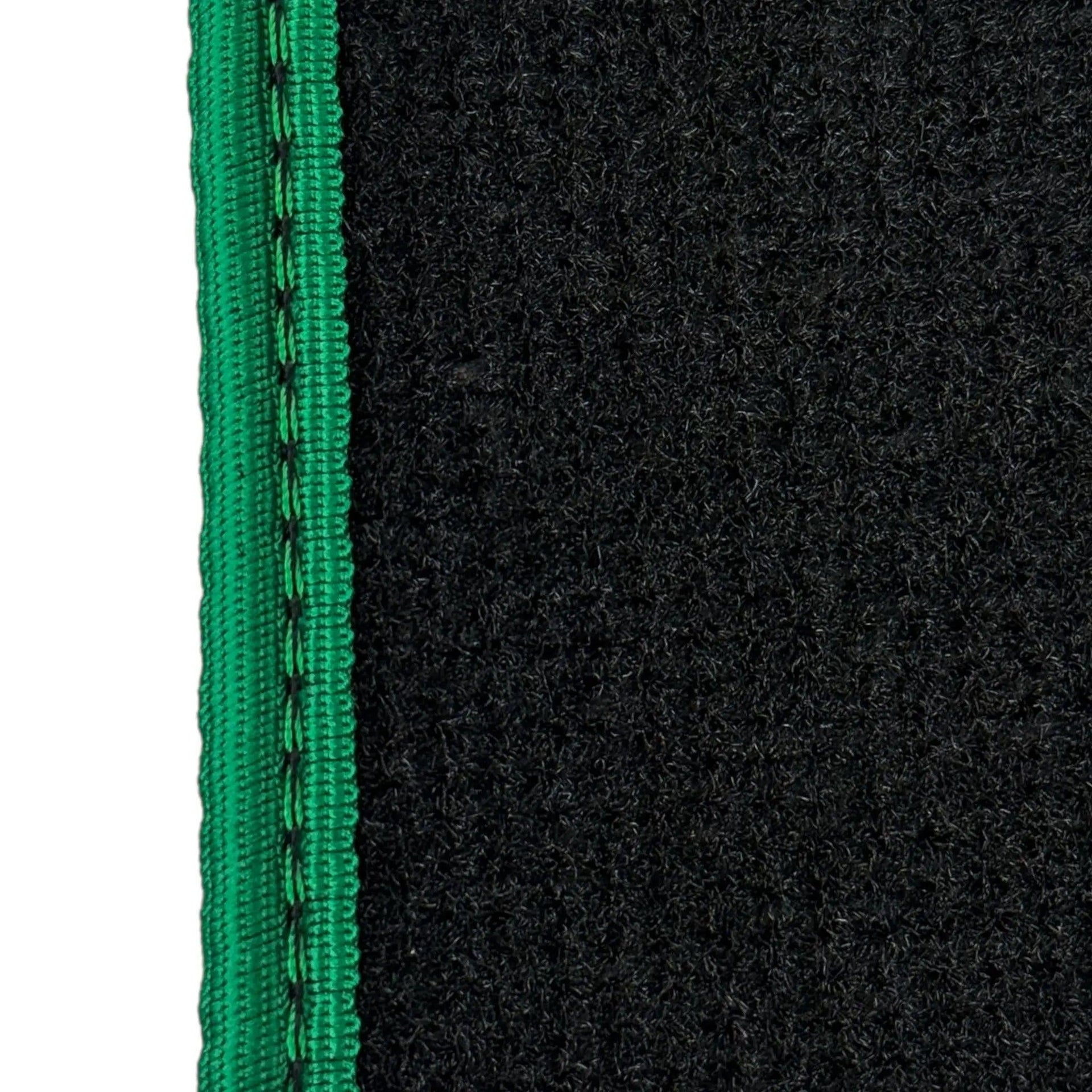 Black Mats For BMW G60 (2023-2026) Sedan | Green Trim - AutoWin