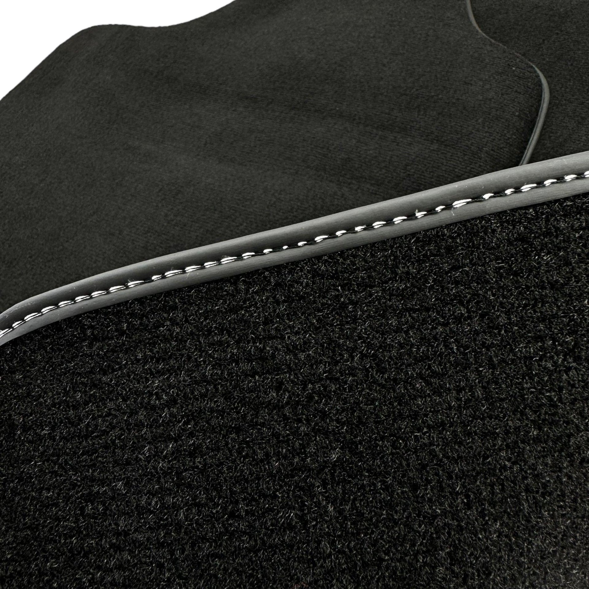 Floor Mats for Toyota Land Cruiser 95 (1997-2004) - AutoWin