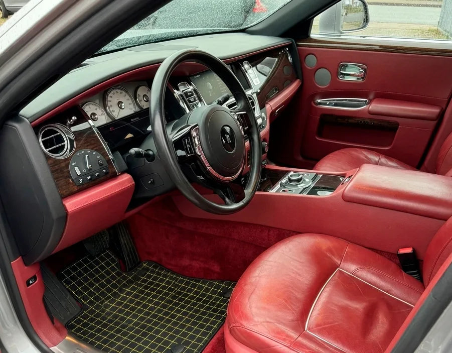 Interior look of floor mats for Rolls Royce Ghost Series I (2010–2020)