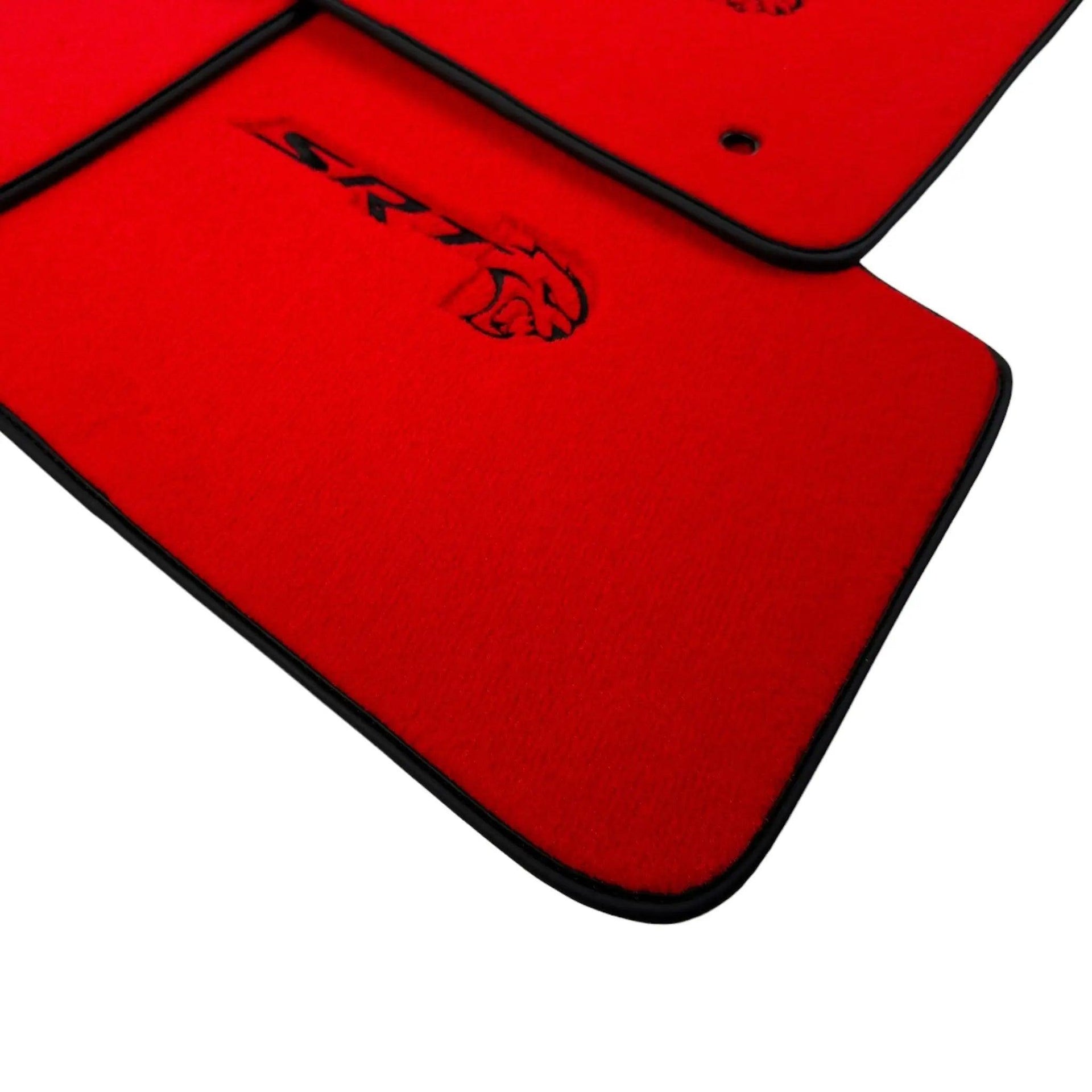 Red Floor Mats For Jeep Grand Cherokee WK2 SRT (2011-2020) - AutoWin