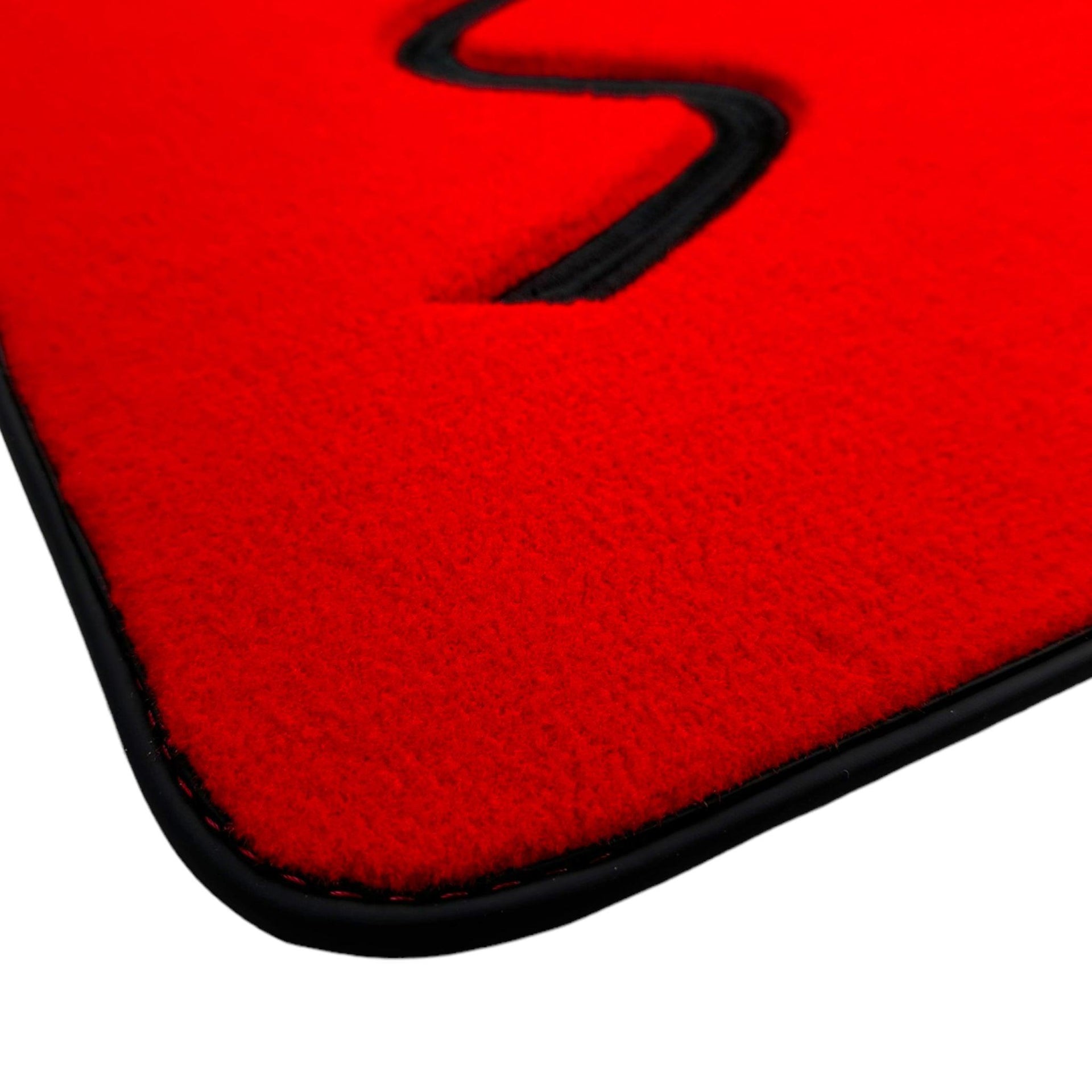 Red Floor Mats for Mini Cooper / One R53 (2001-2007) Cooper S - AutoWin