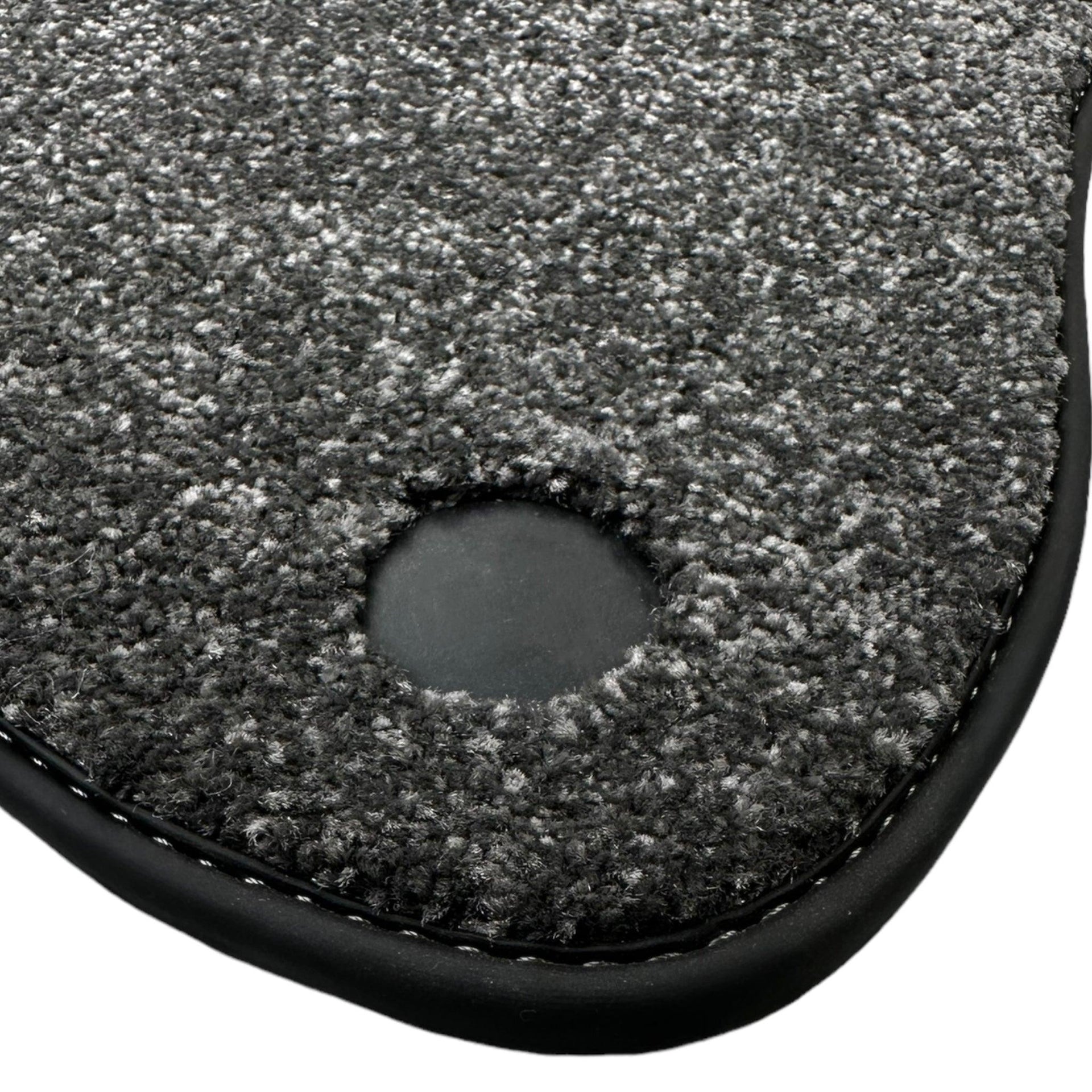 Gray Luxury Floor Mats For Mercedes Benz E-Class W210 Sedan (1995-2002) | ER56 Design - AutoWin