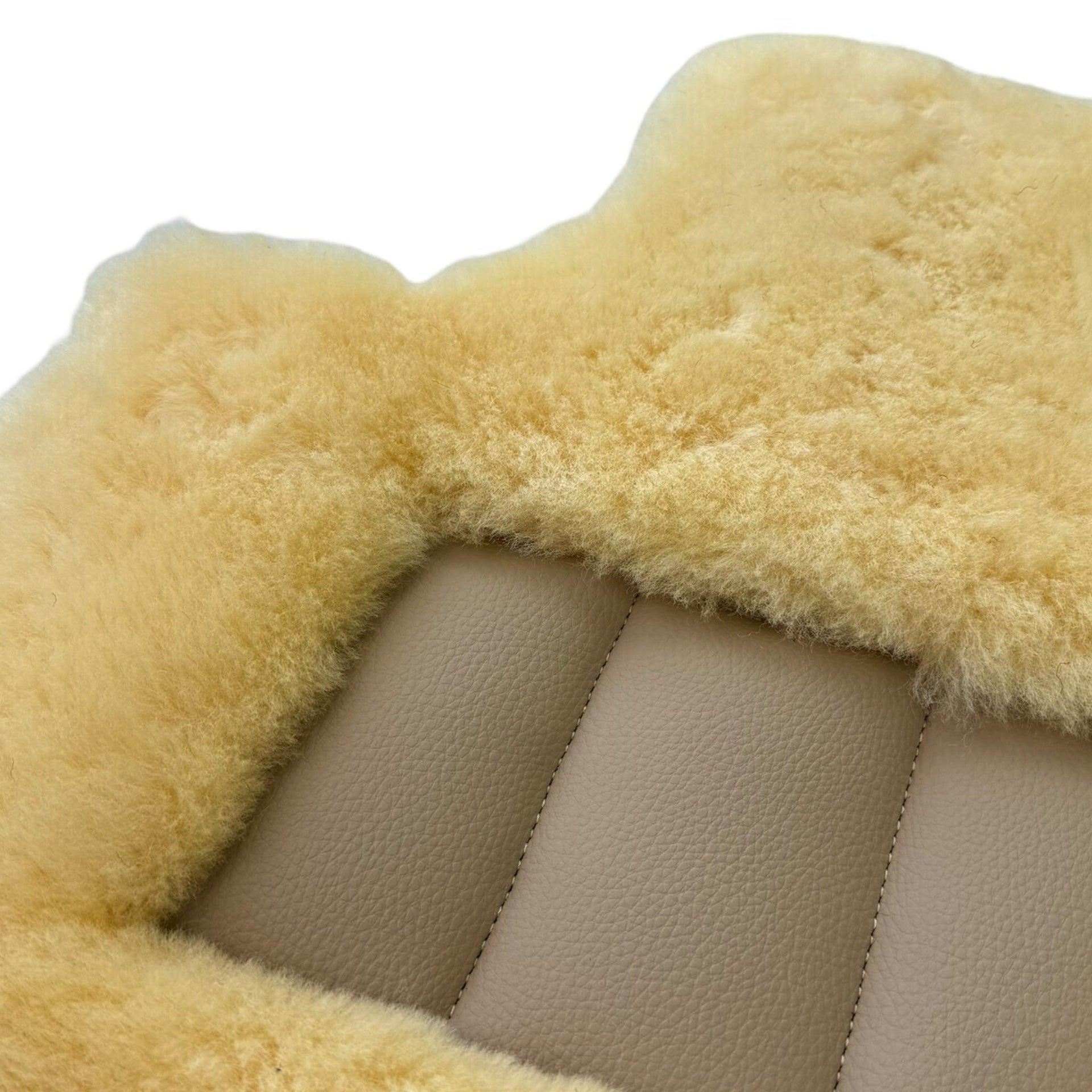 Natural Color Medical Sheepskin Floor Mats for Rolls Royce Phantom VIII (2017-2024) | Relugan - AutoWin