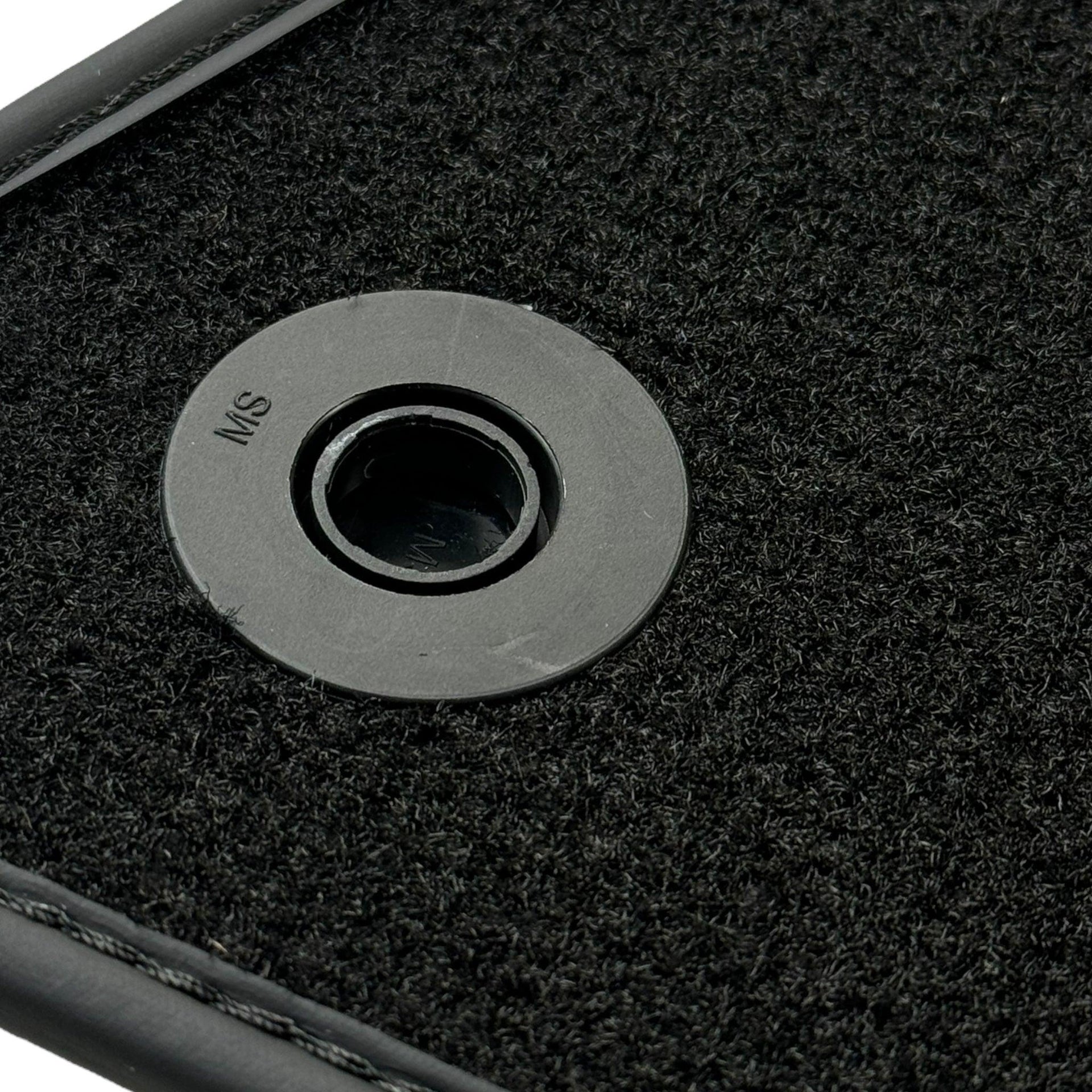 Black Floor Mats for Mercedes Benz CLS-Class C218 Coupe with Carbon | ER56 Performance - AutoWin