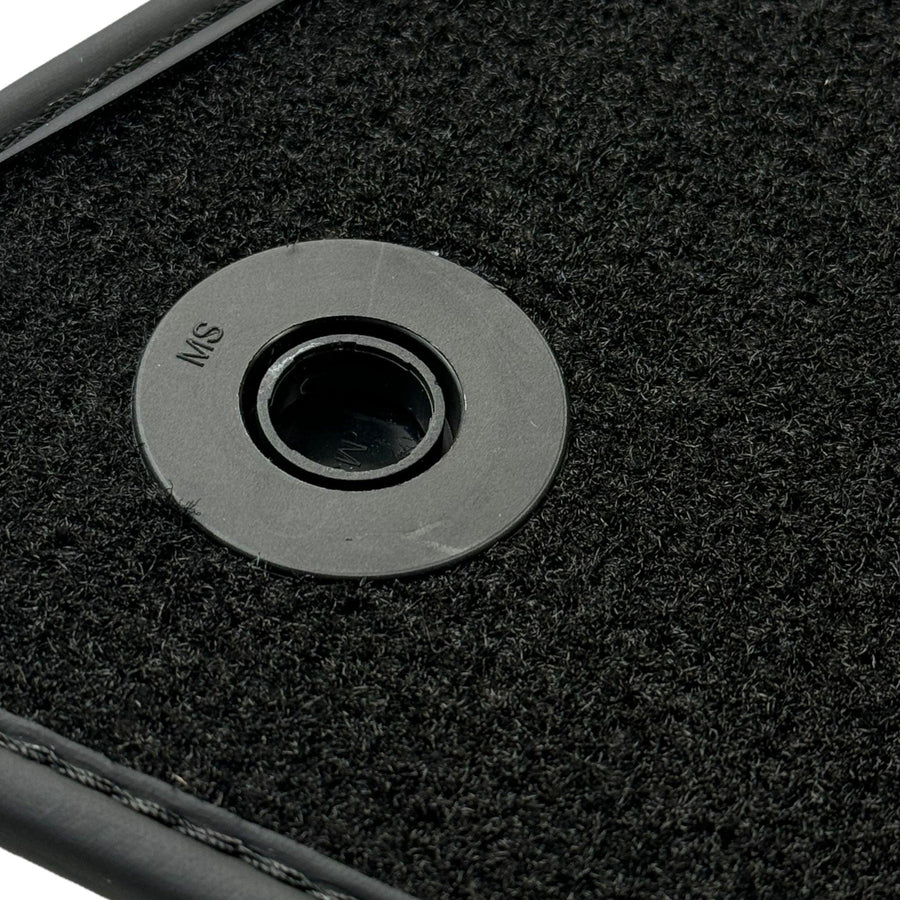 Black Floor Mats for Mercedes Benz C218 Coupe Facelift with Carbon | ER56 Performance - AutoWin