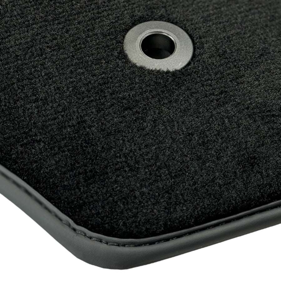 Black Floor Mats for Jeep Wrangler JK (2007-2018) 5 Doors - Double Fixation - AutoWin