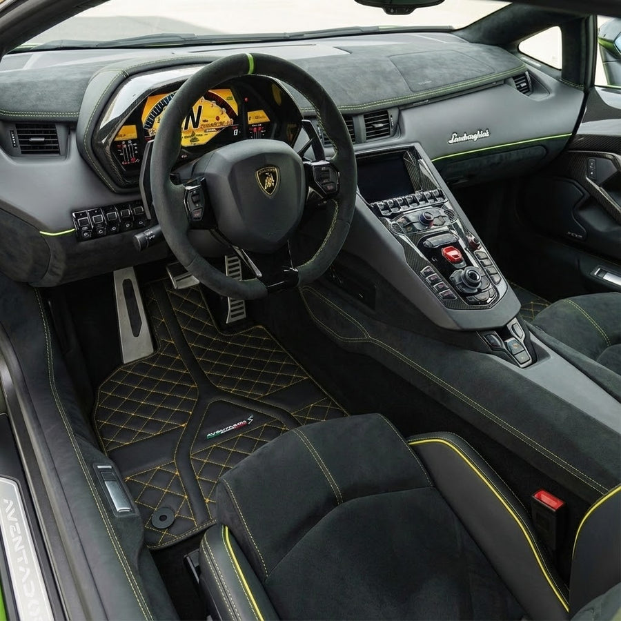 Skreddersydde Bilmatter i Svart Lær for Lamborghini Aventador S | Gule Sting