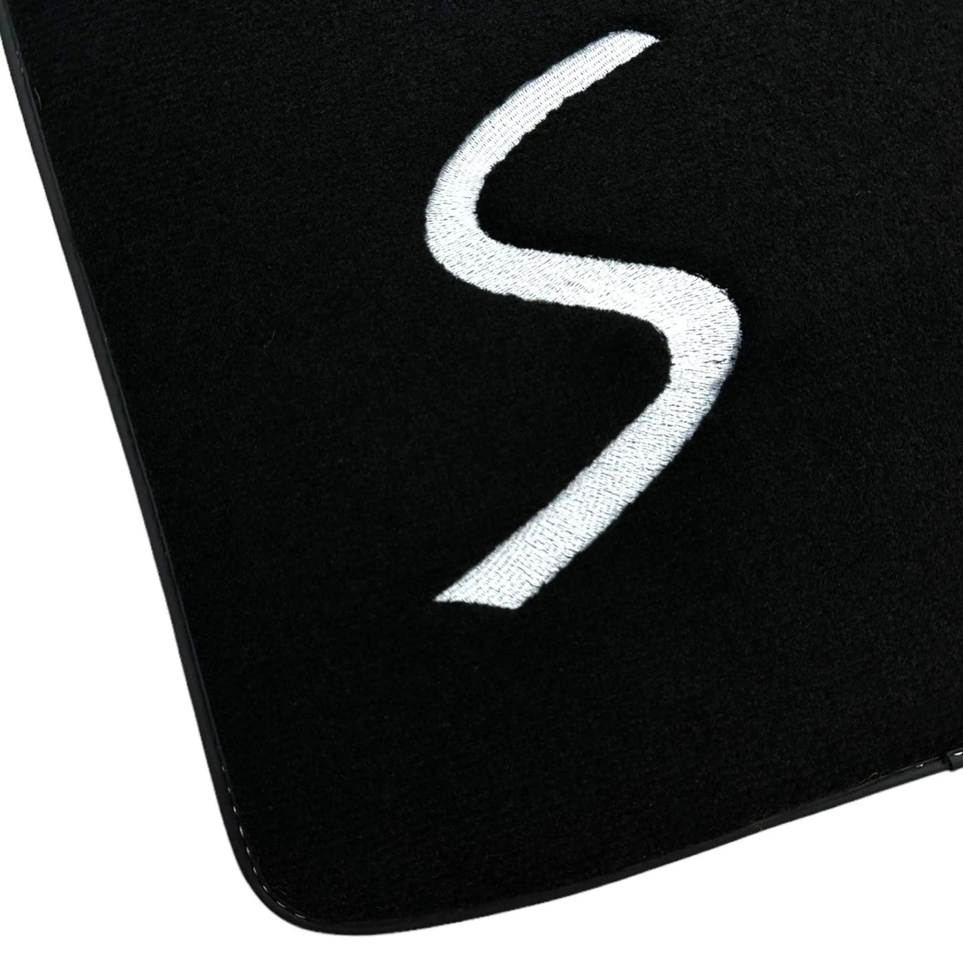 Black Floor Mats for Mini Clubman F54 (2019-2023) - AutoWin