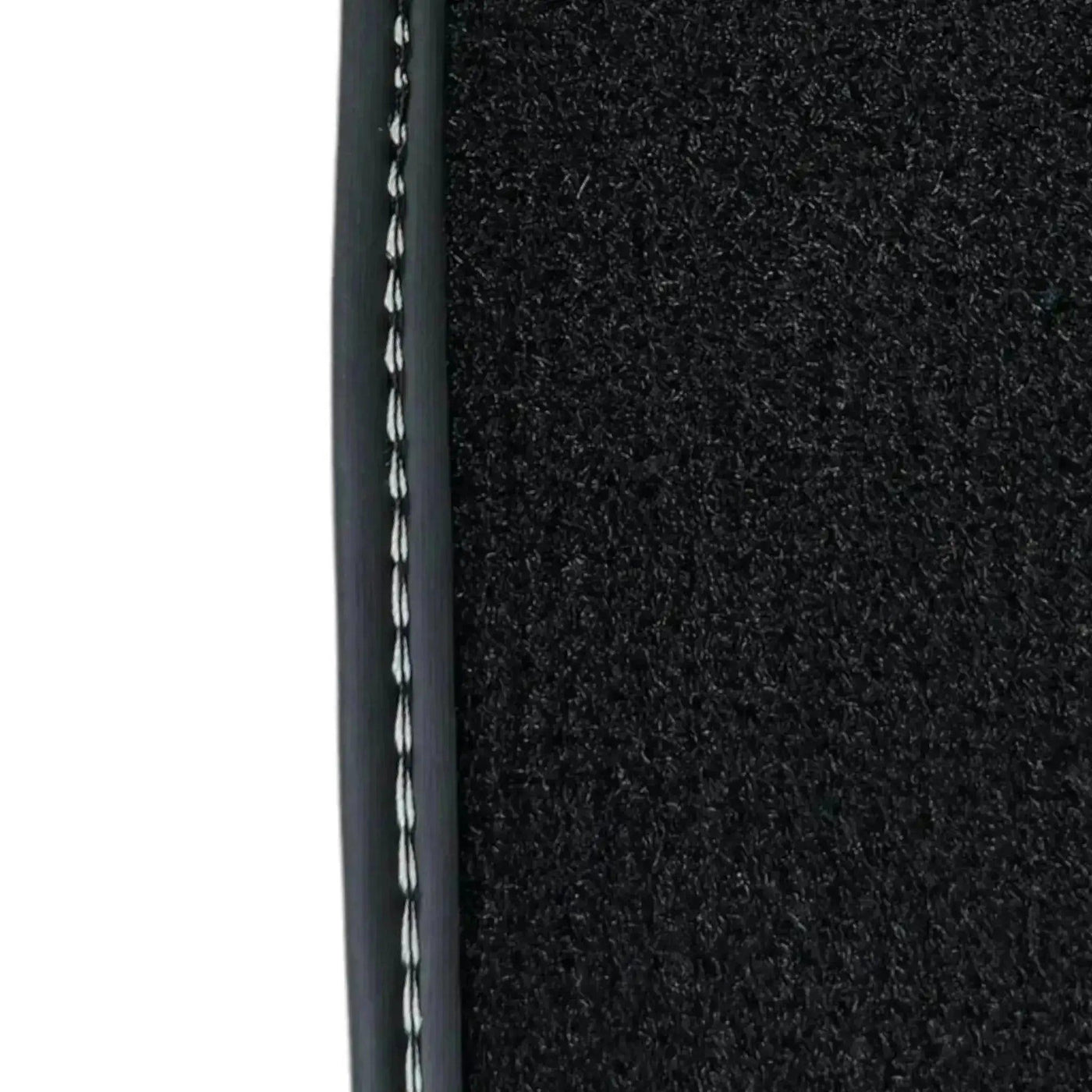 Black Floor Mats for Toyota Yaris 3 (2011-2017) - AutoWin