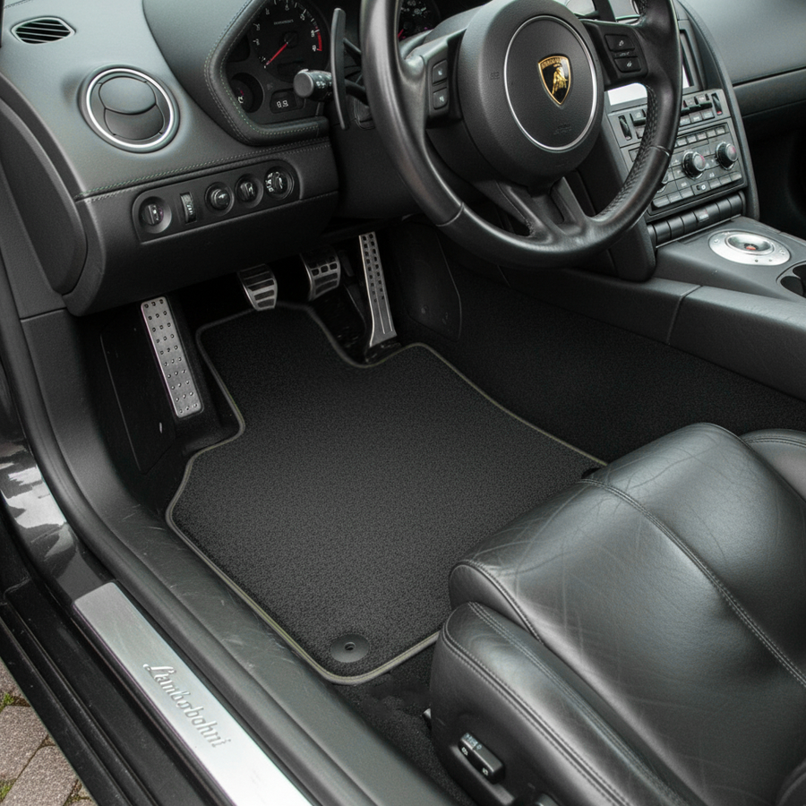 Egendefinerte svarte bilmatter for Lamborghini Gallardo