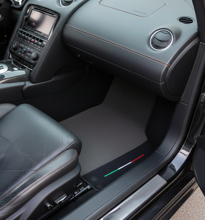 Tilpassede grå bilmatter for Lamborghini Gallardo med Alcantara-lær