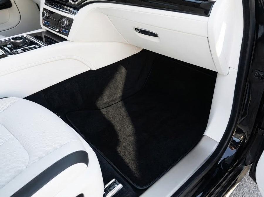 Bilmatter For Rolls Royce Spectre (2023-2024) svarte