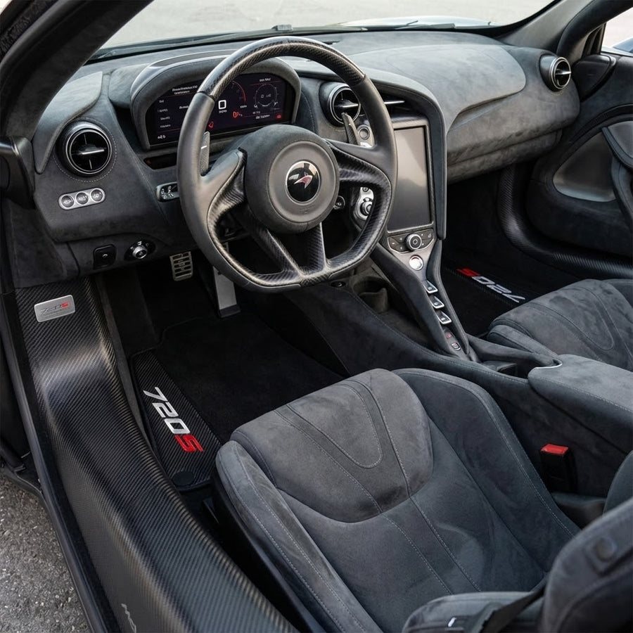 Svart Bilmatter For McLaren 720S (2017-2021) med Karbonlær