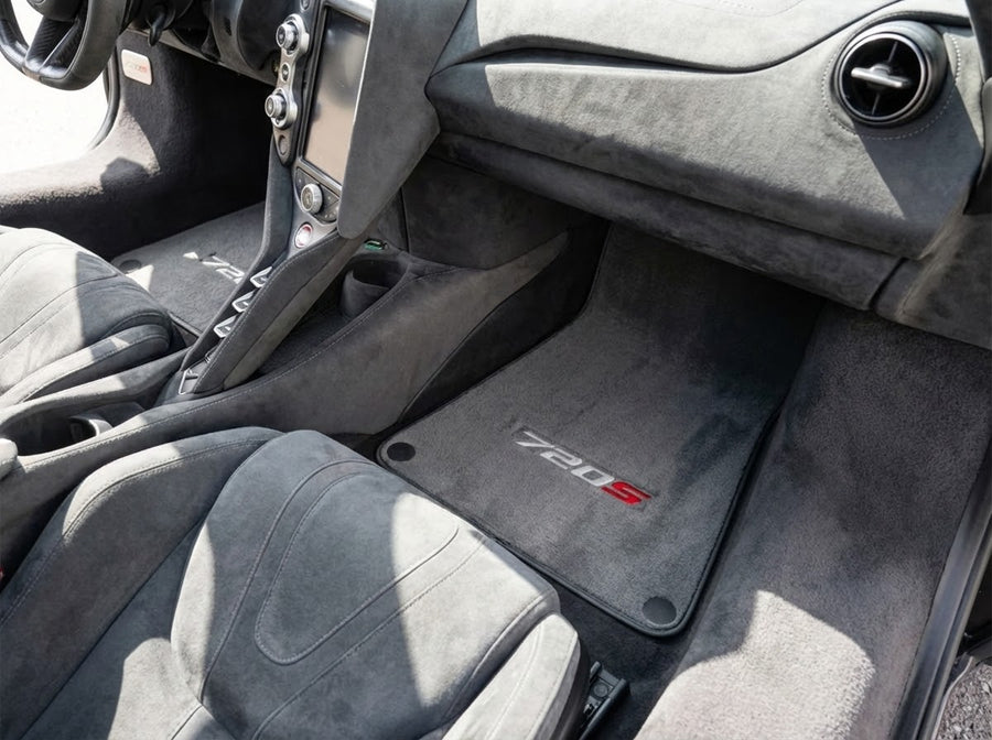 Bilmatter for McLaren 720S grå skreddersydde tepper sett AutoWin