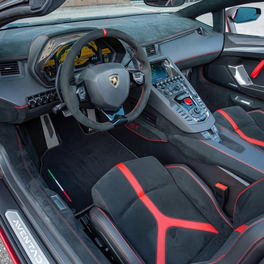 Tilpassbare svarte bildeler for Lamborghini Aventador SV | Oransje utgave