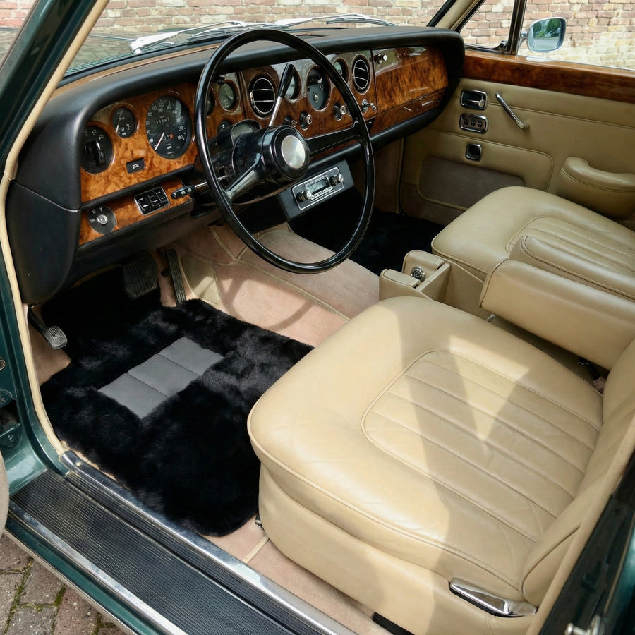 Svart Saueskinn Bilmatter for Rolls-Royce Shadow (1965-1977) Ingen Trinn Utgave