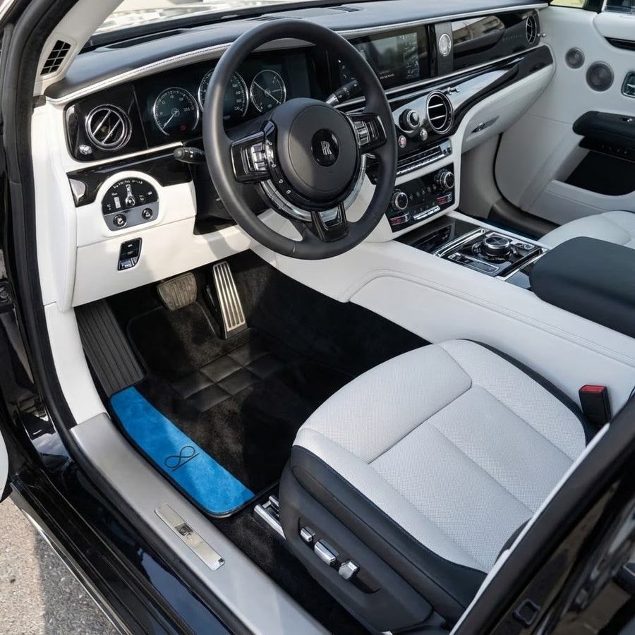Schwarze Fußmatten für Rolls Royce Spectre (2023–2024), blaues Alcantara-Leder
