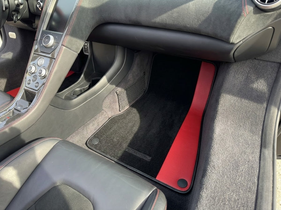 Svarte Bilmatter For McLaren MP4-12C (2011–2014) Med Rød Lær