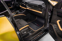 Autofußmatten Für Lamborghini Urus Carbon-Leder Maßgeschneidert Mit Orangen Rand