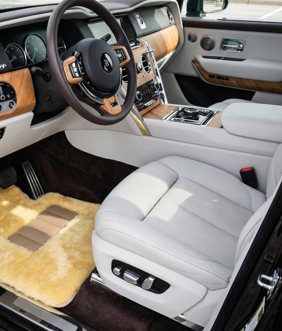 Naturlig Farge Medisinsk Saueskinn Bilmatter for Rolls Royce Cullinan | Relugan