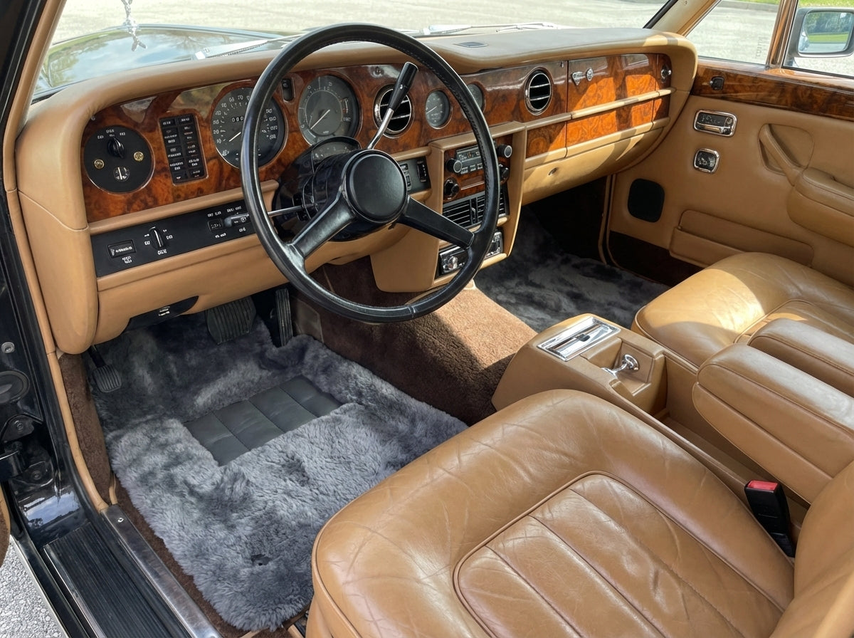 Mørkegrå saueskinn bilmatter for Rolls Royce Wraith 2013-2023 Design Er56