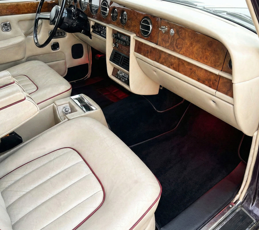 Skreddersydde bilmatter for Rolls Royce Shadow (1965-1977) med svart lær