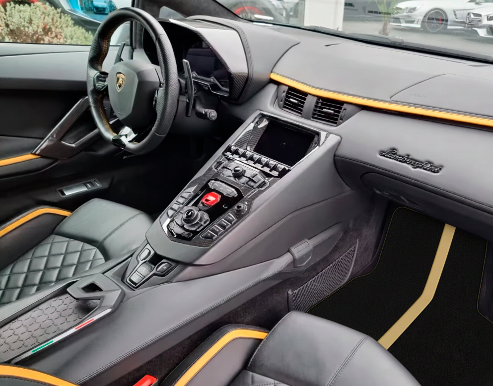 Customizable Leather Floor Mats with Hexagon Hex Pattern for Lamborghini Huracan EVO (2019-2024) - AutoWin