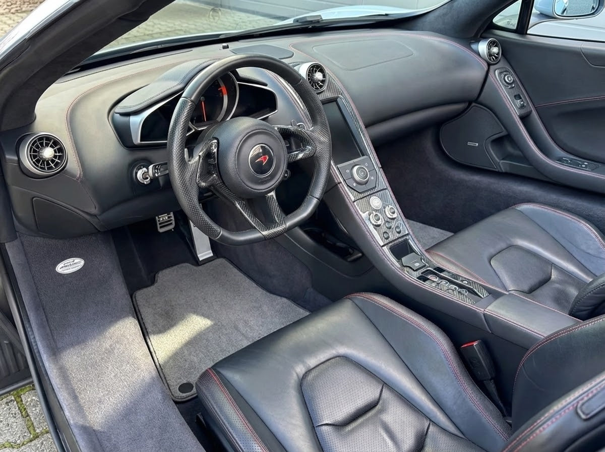 Floor Mats For McLaren MP4-12C (2011–2014) Gray Tailored Carpets Set AutoWin