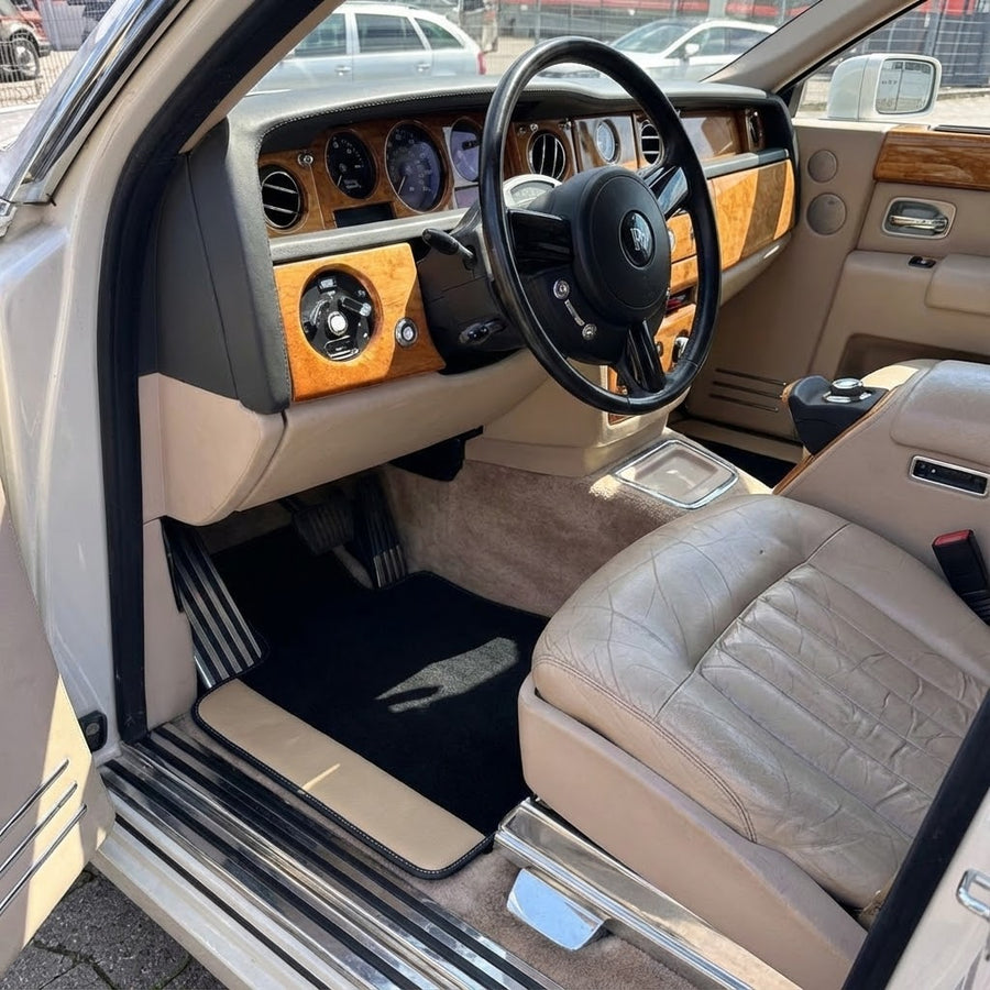 Tilpassede bilmatter for Rolls Royce Phantom Sedan (2003-2016) med beige skinn