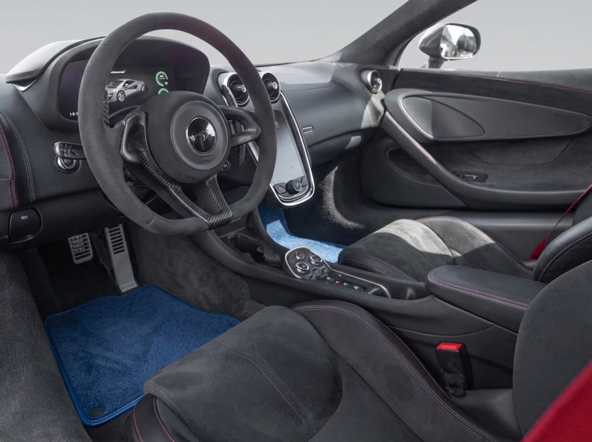 Customizable Leather Floor Mats with Symmetrical Hex Pattern for McLaren 570S (2015-2021) - AutoWin