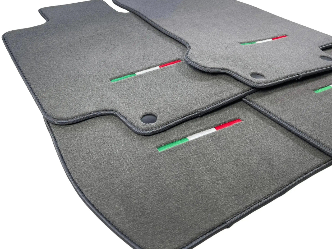 Gray Floor Mats For Maserati GranTurismo Sport (2012-2019) IT Edition - AutoWin