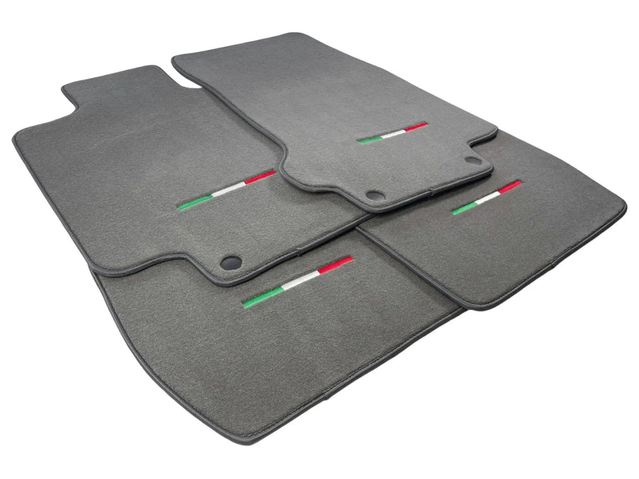 Gray Floor Mats For Maserati GranTurismo Sport (2012-2019) IT Edition - AutoWin