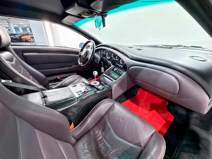 Tilpassbare røde bilmatter til Lamborghini Diablo 1990-2001 med Alcantara-lær