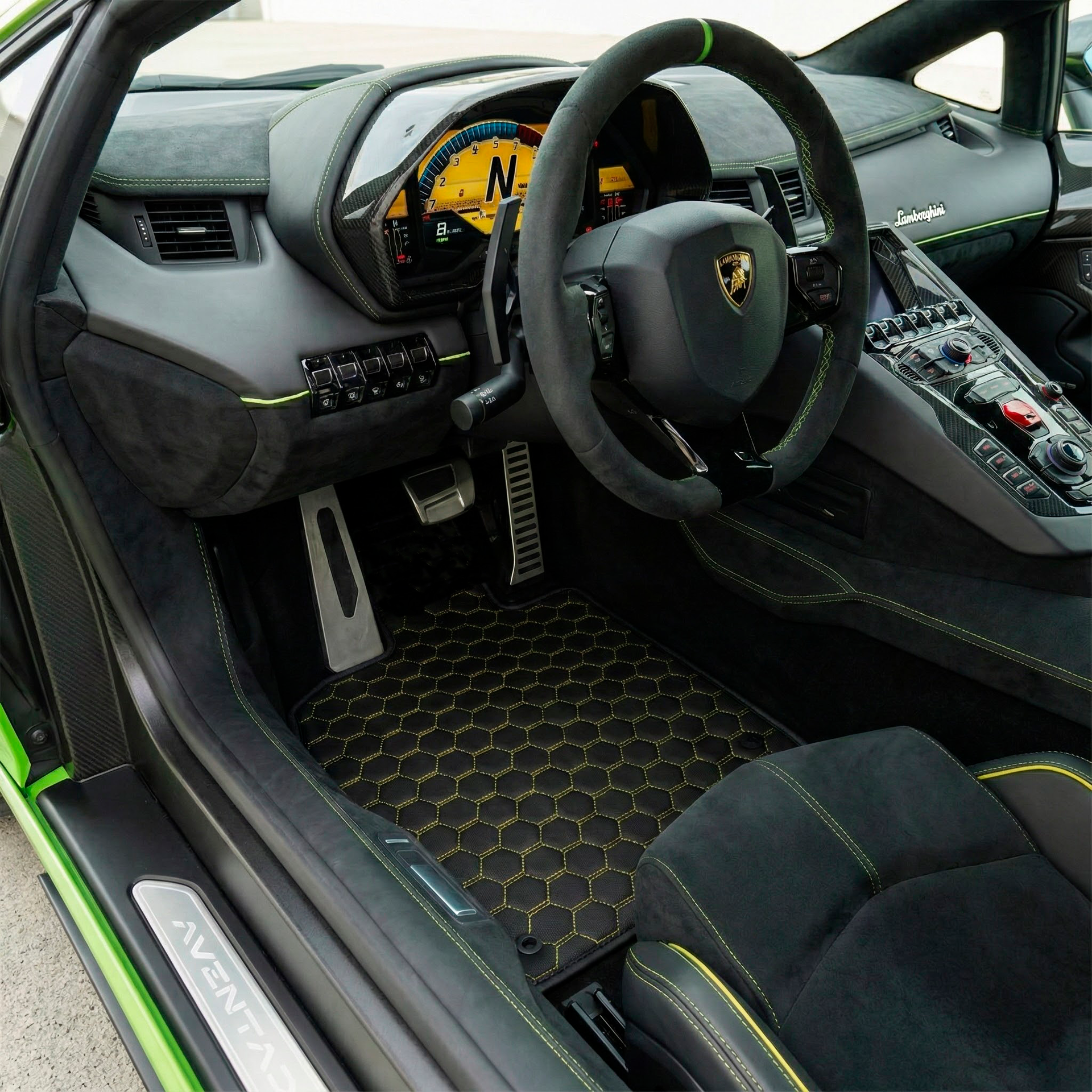 Anpassbare Lederfußmatten mit quadratischem Muster für Lamborghini Aventador SV (2012-2022) - AutoWin