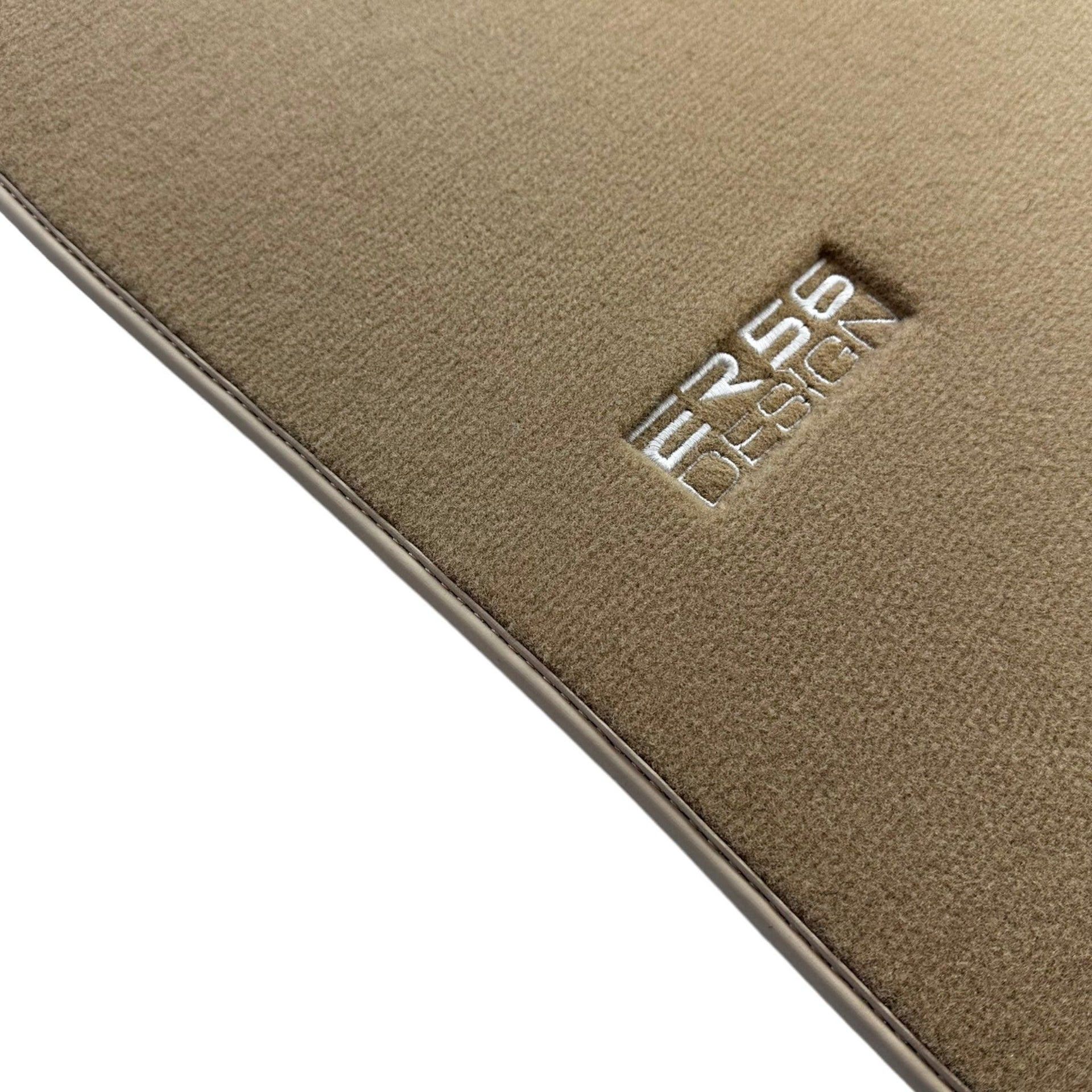 Beige Floor Mats For Mercedes-Benz SL-Class R230 (2001-2009) - AutoWin