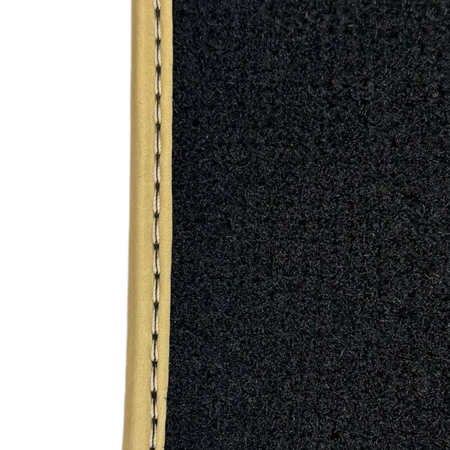 Schwarze Alcantara Autofußmatten für Ferrari F430 (2004-2009) - Rote Nähte - AutoWin