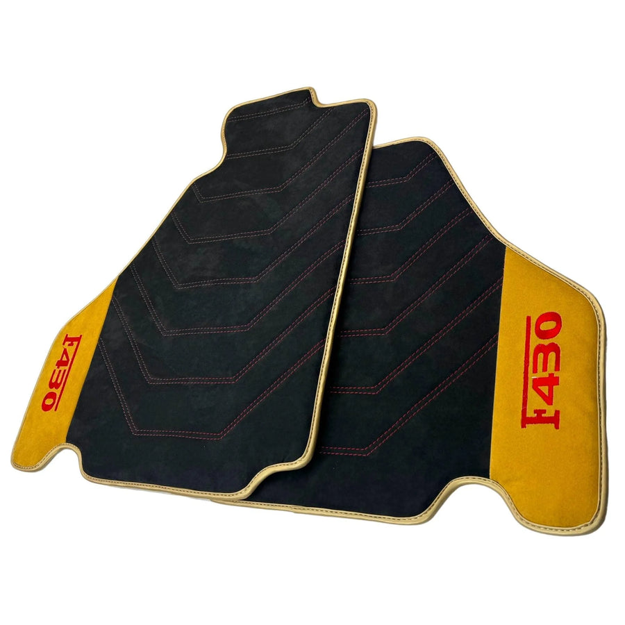 Schwarze Velours-Autofußmatten für Ferrari F430 (2004-2009) - Rote Nähte - AutoWin