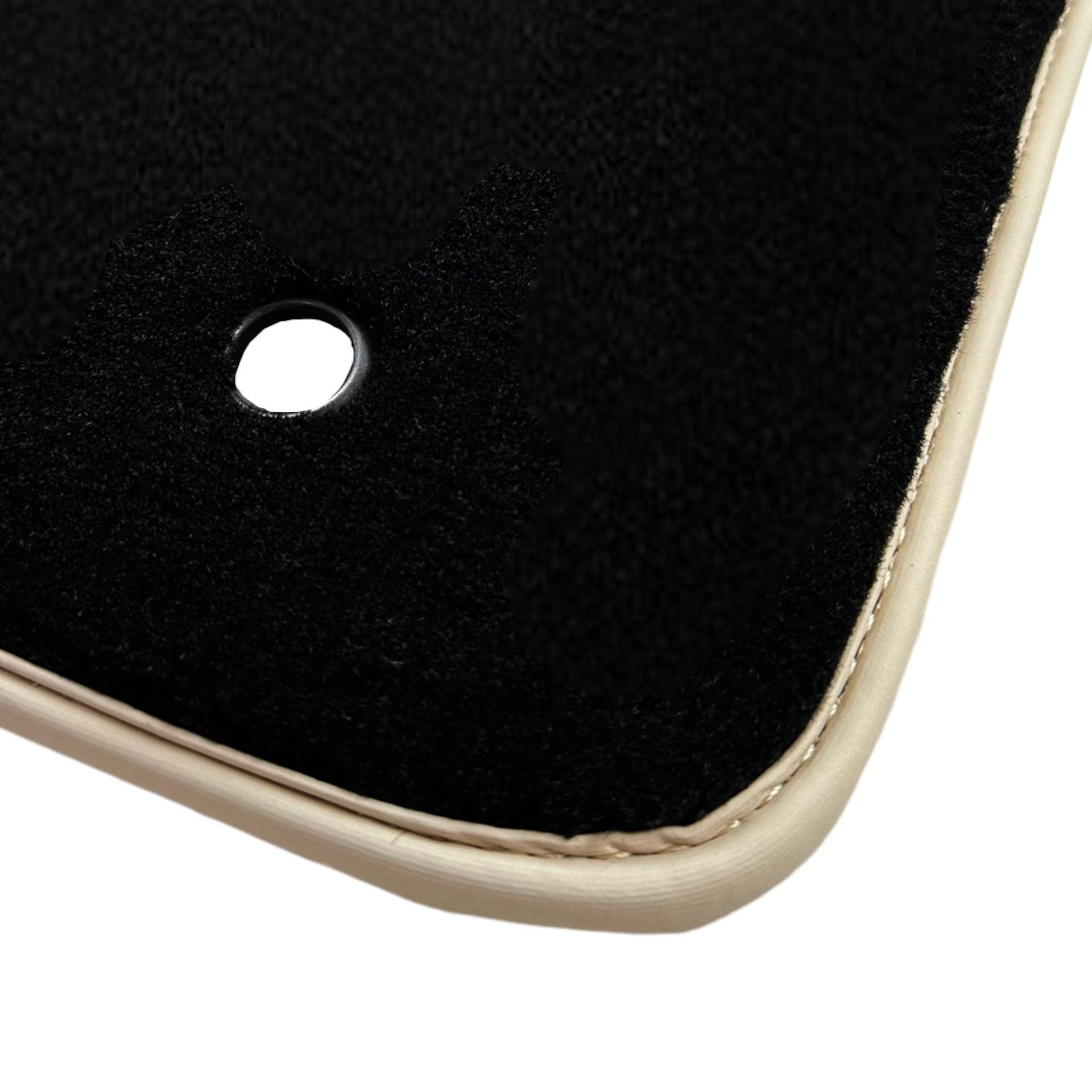 Black Floor Mats For Ford F150 (2015-2020) - AutoWin