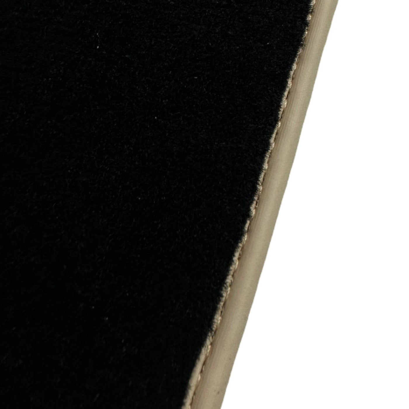 Black Floor Mats For Honda Accord (2002-2008) ER56 Design - AutoWin