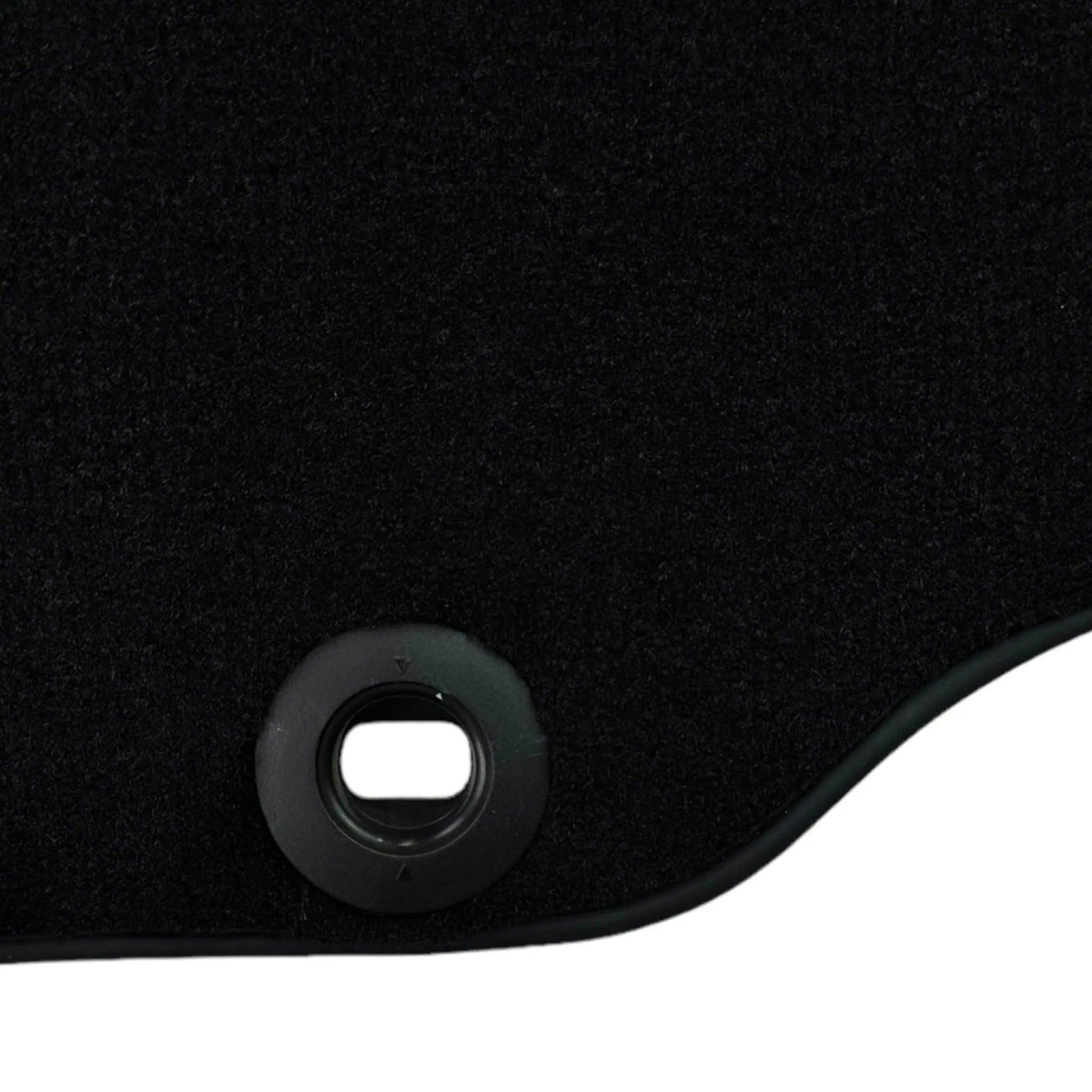 Black Floor Mats for Infiniti Q30 (2015-2020) - AutoWin