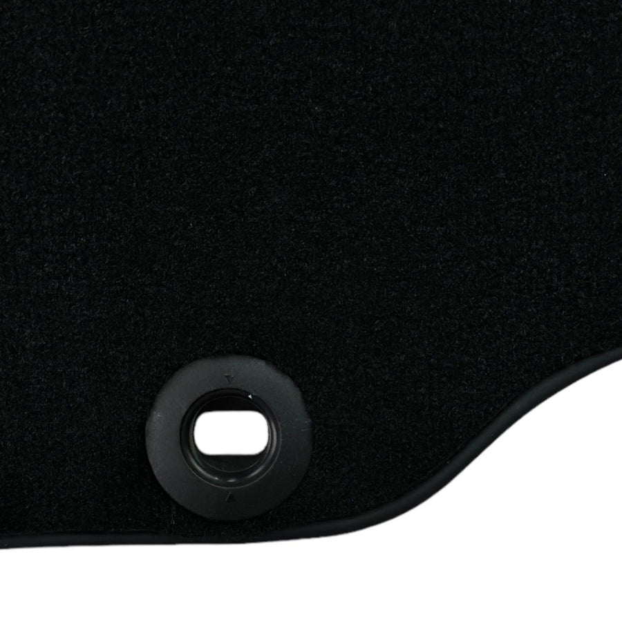 Black Floor Mats for Infiniti QX30 (2016-2020) - AutoWin